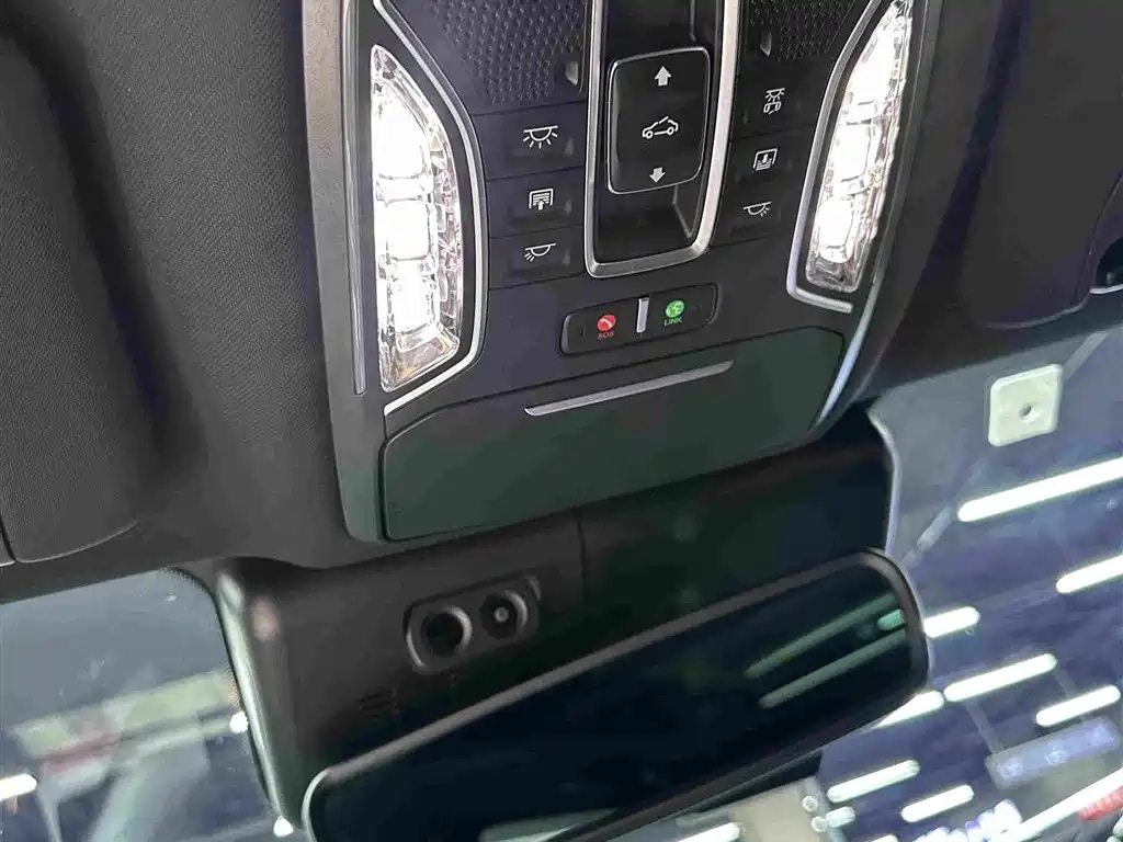 GAC Motor Trumpchi GS8 2023 — фото 19