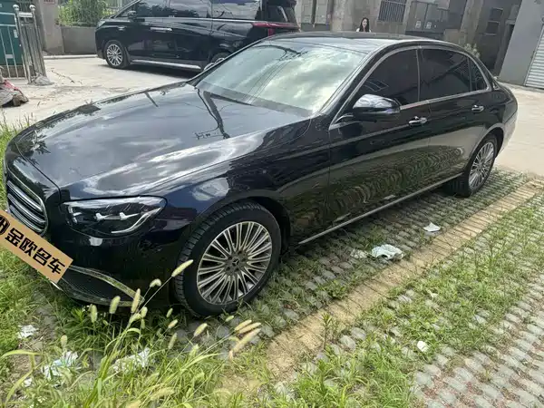 Mercedes-Benz E-Class 2023