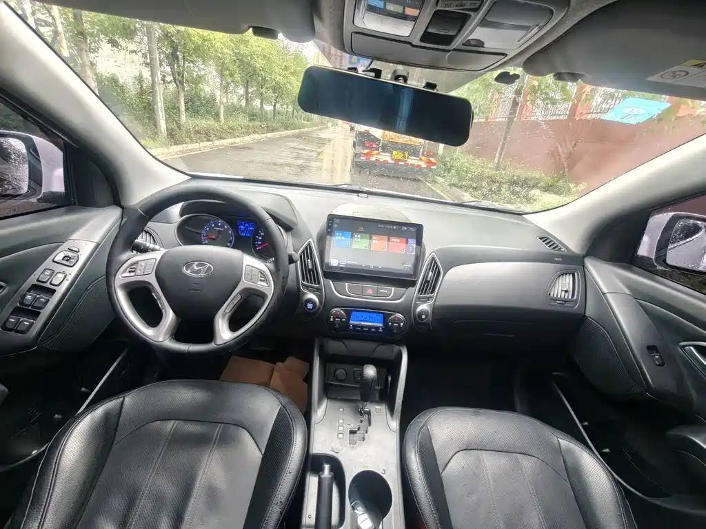Hyundai ix35 2018 — фото 11