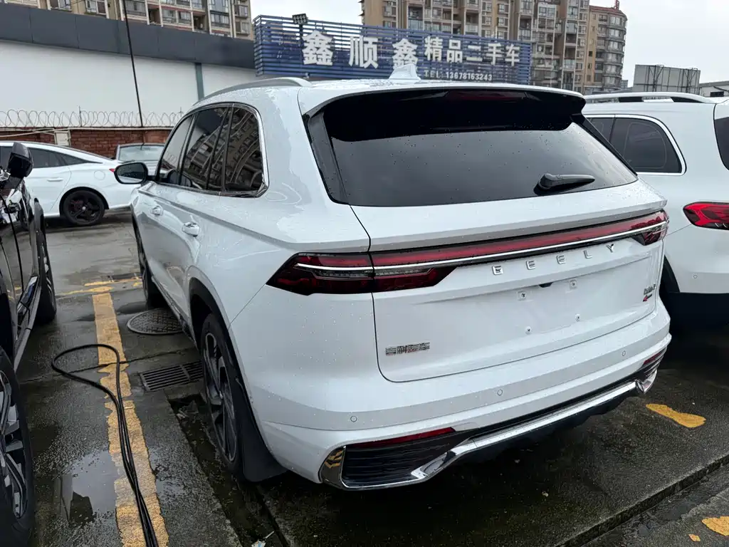 Geely Xingyue L 2023 — фото 15