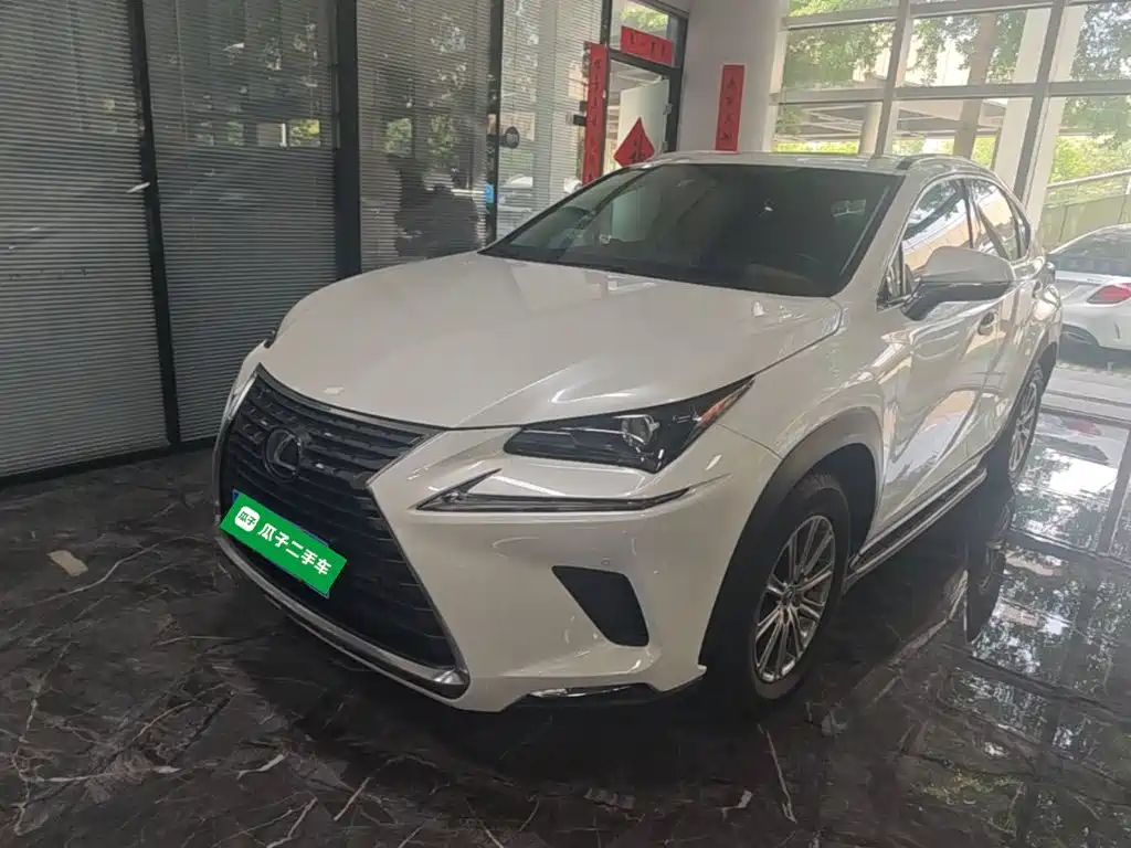 Lexus NX 2019