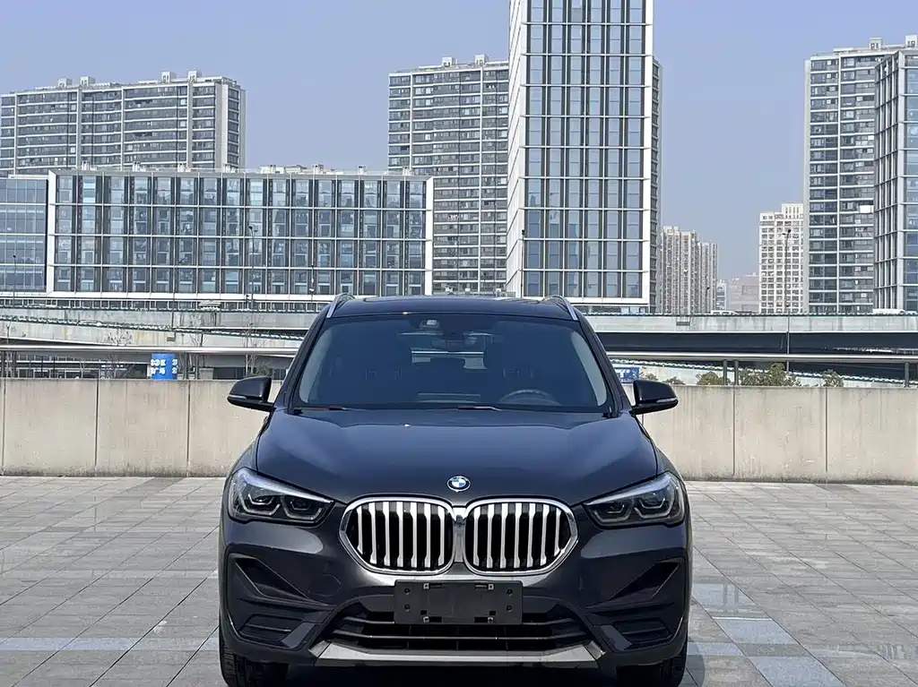 BMW X1 2021 — фото 4