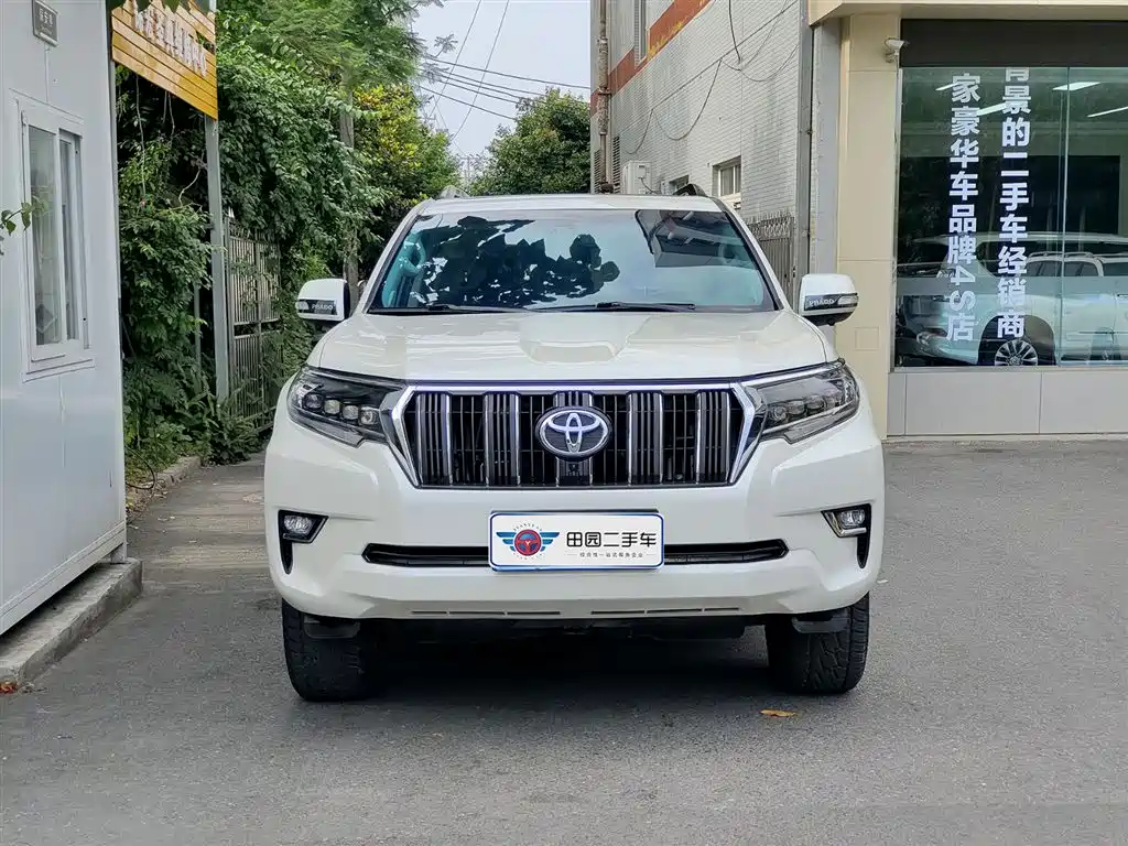 Toyota Prado 2018 — фото 2