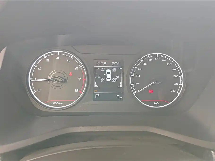 Geely Emgrand L 2023 — фото 14
