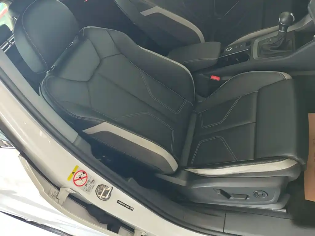 Audi Q3 2023 — фото 25