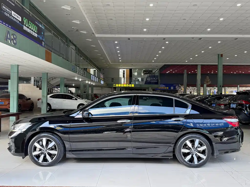 Honda Accord 2016 — фото 15