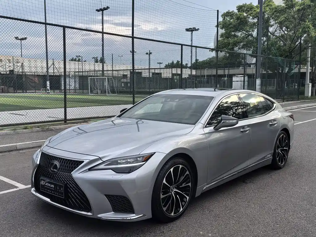 Lexus LS 2021 — фото 1