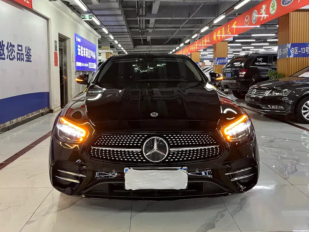 Mercedes-Benz E-Class 2022 — фото 1