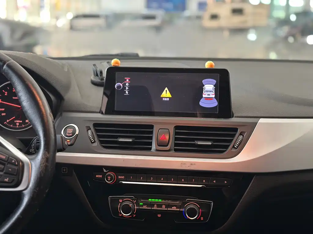 BMW 1 Series 2017 — фото 10