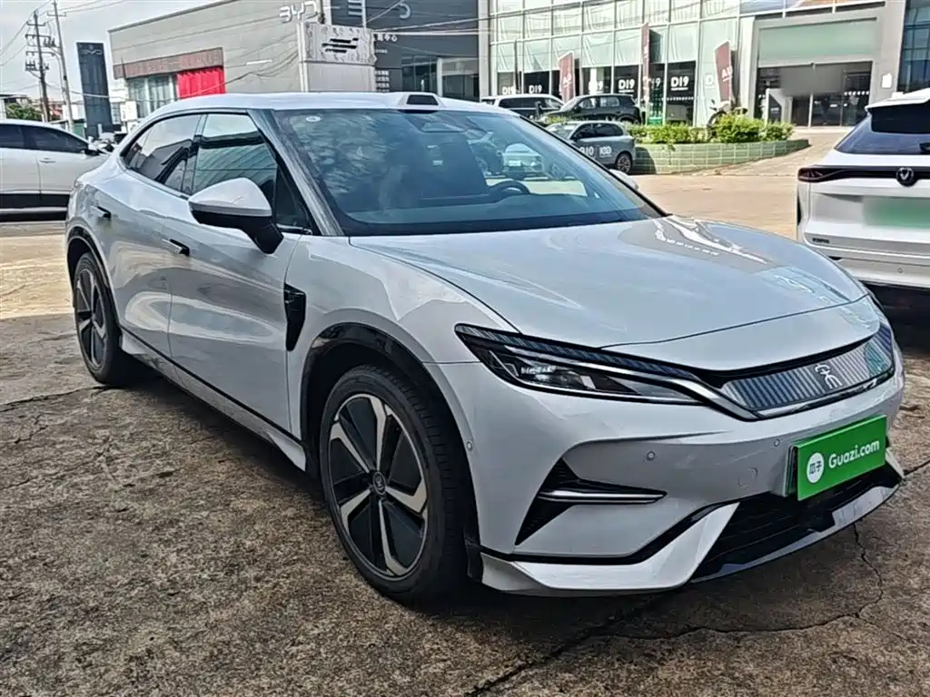 BYD L EV 2025 — фото 4