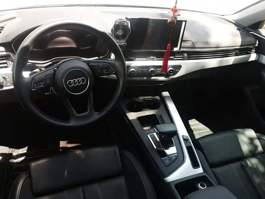 Audi A4L 2020 — фото 12