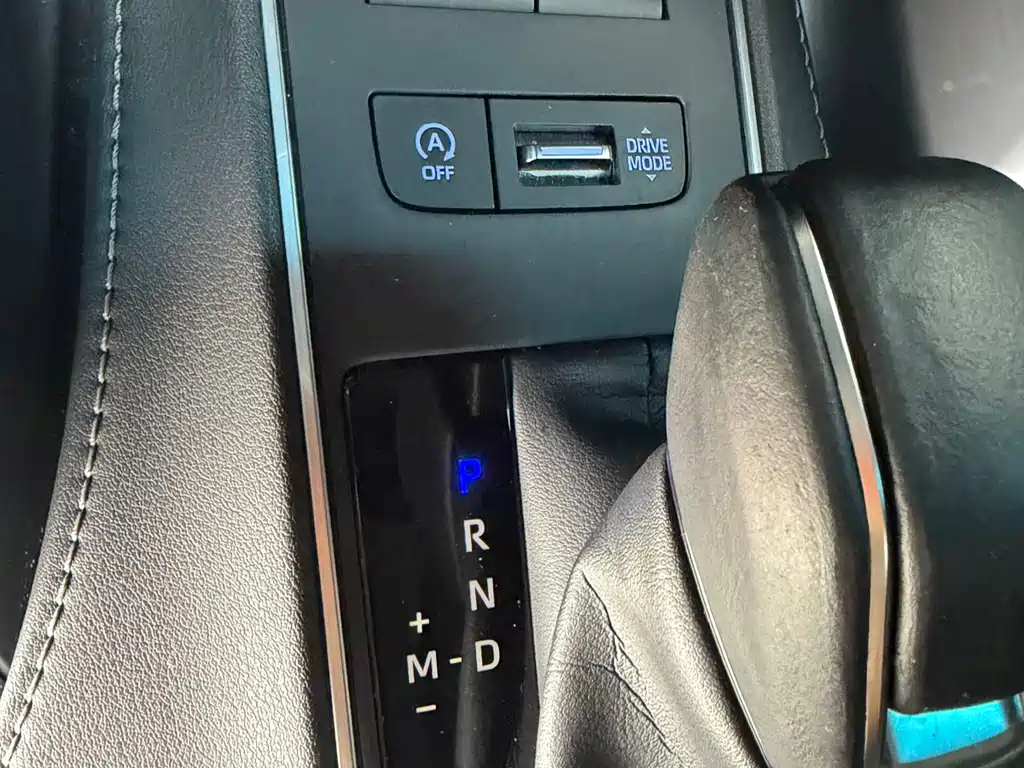 Toyota Harrier 2021 — фото 12