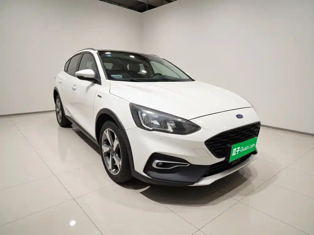 Ford Focus Active 2020 — фото 25