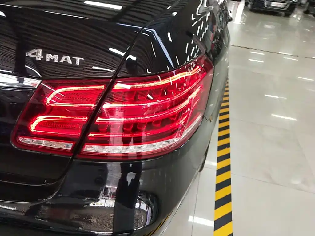 Mercedes-Benz E-Class 2015 — фото 8