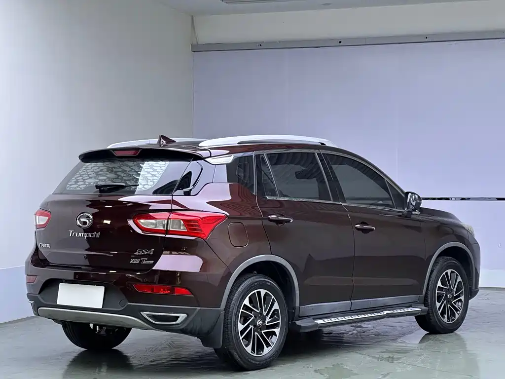 GAC Trumpchi GS4 2015 — фото 6