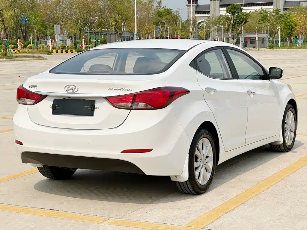 Hyundai Elantra Langdong 2016 — фото 29