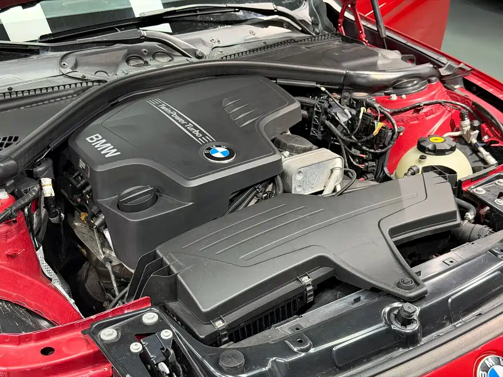 BMW 3 Series 2012 — фото 18