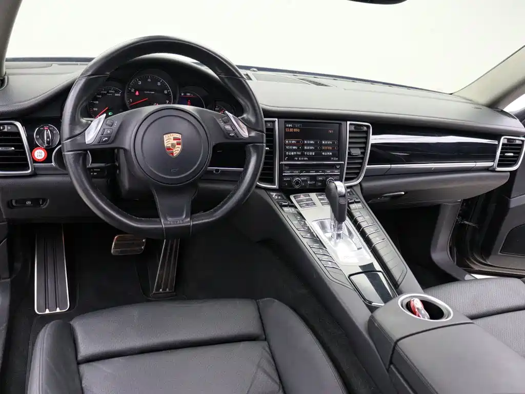 Porsche Panamera 2014 — фото 10