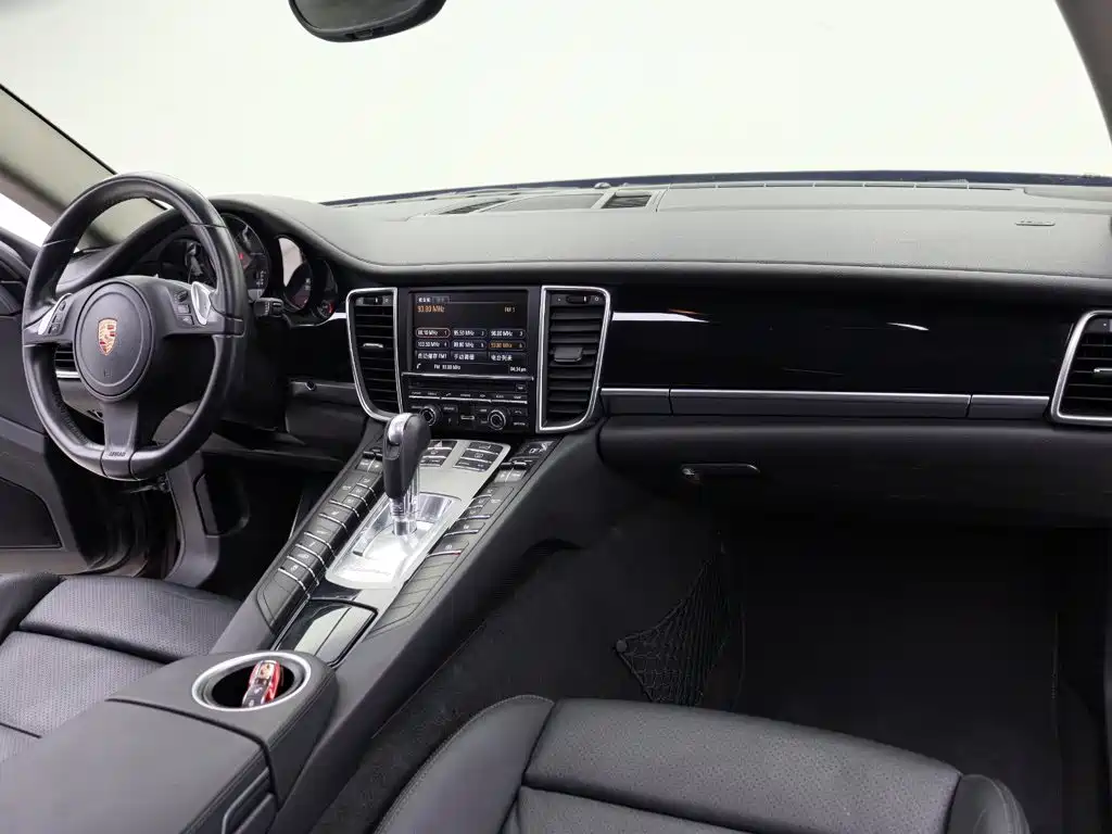Porsche Panamera 2014 — фото 22