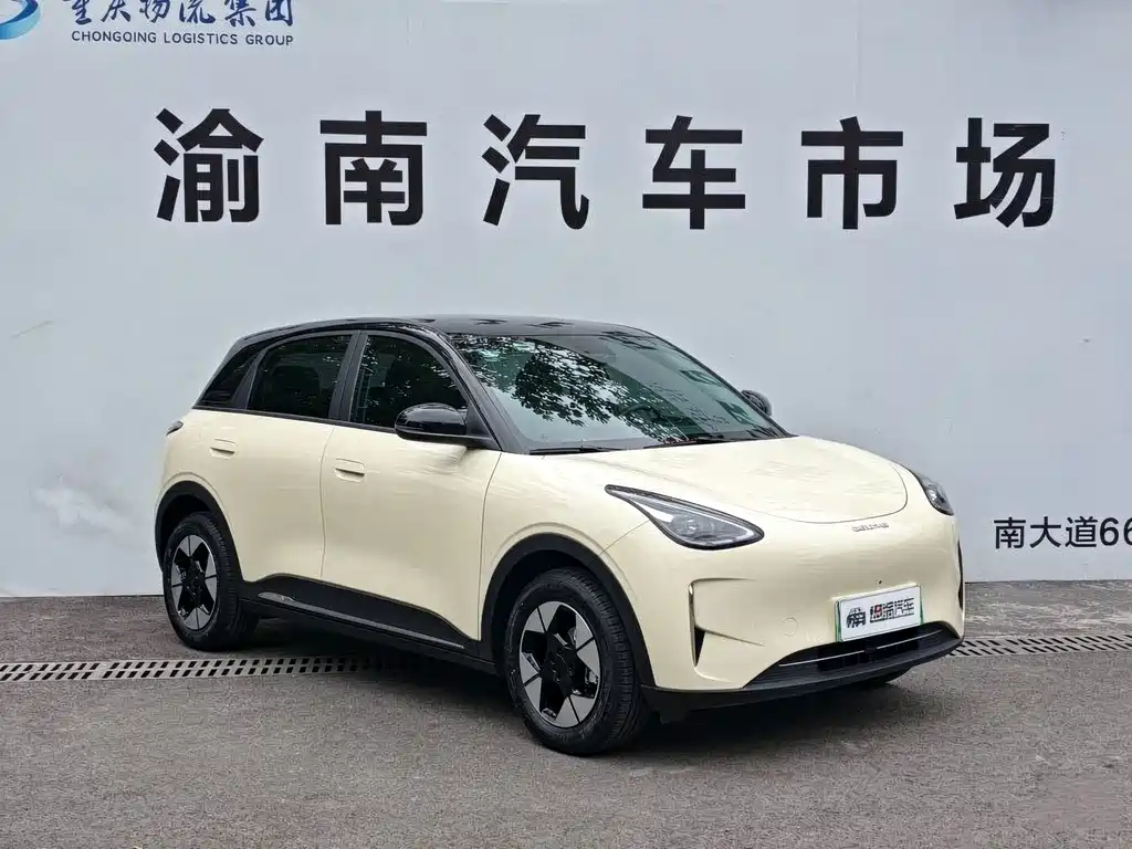 Geely Galaxy Starwish 2025 — фото 3