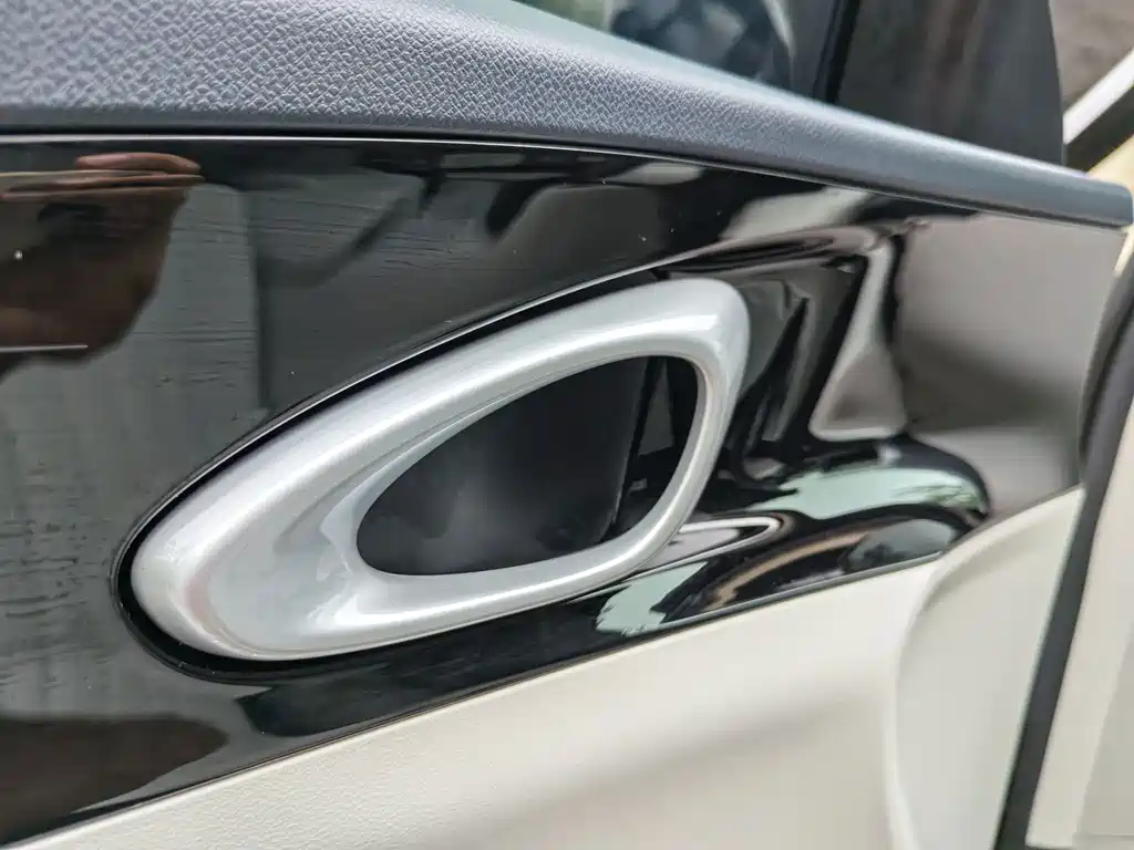 Geely Galaxy Starwish 2025 — фото 16