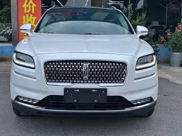 Lincoln Nautilus 2022