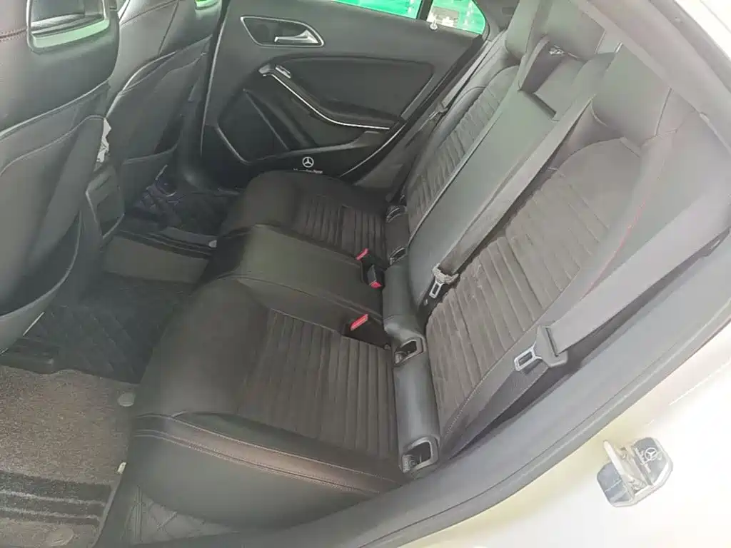 Mercedes-Benz CLA 2015 — фото 17