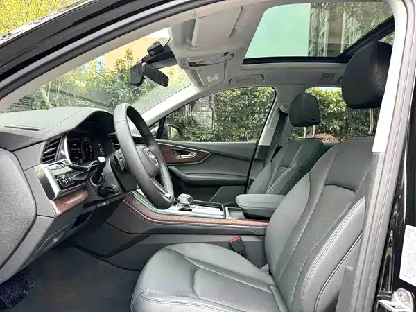 Audi Q7 2023