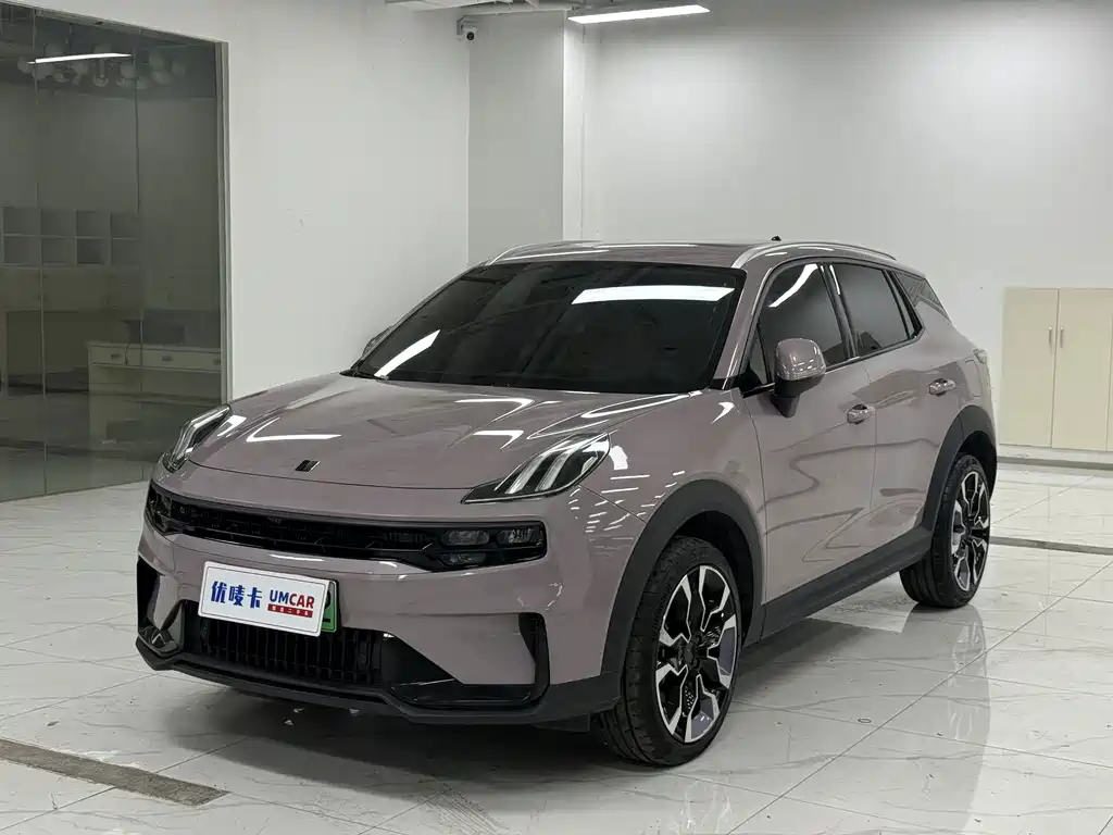 Lynk & Co 06 EM-P 2023 — фото 1