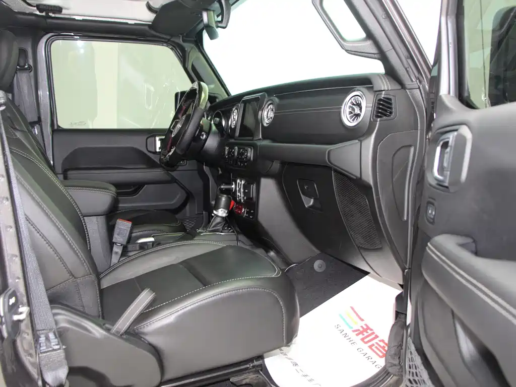 Jeep Wrangler PHEV 2021 — фото 11