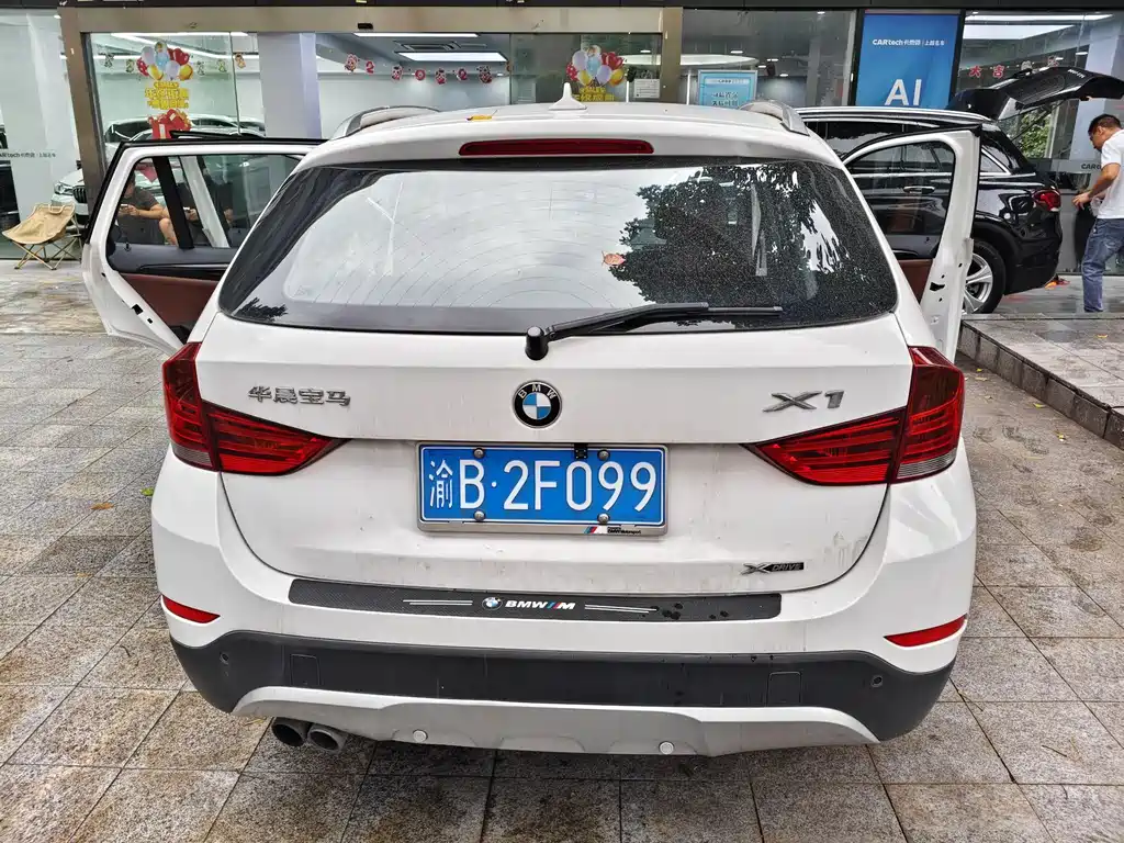 BMW X1 2013 — фото 9