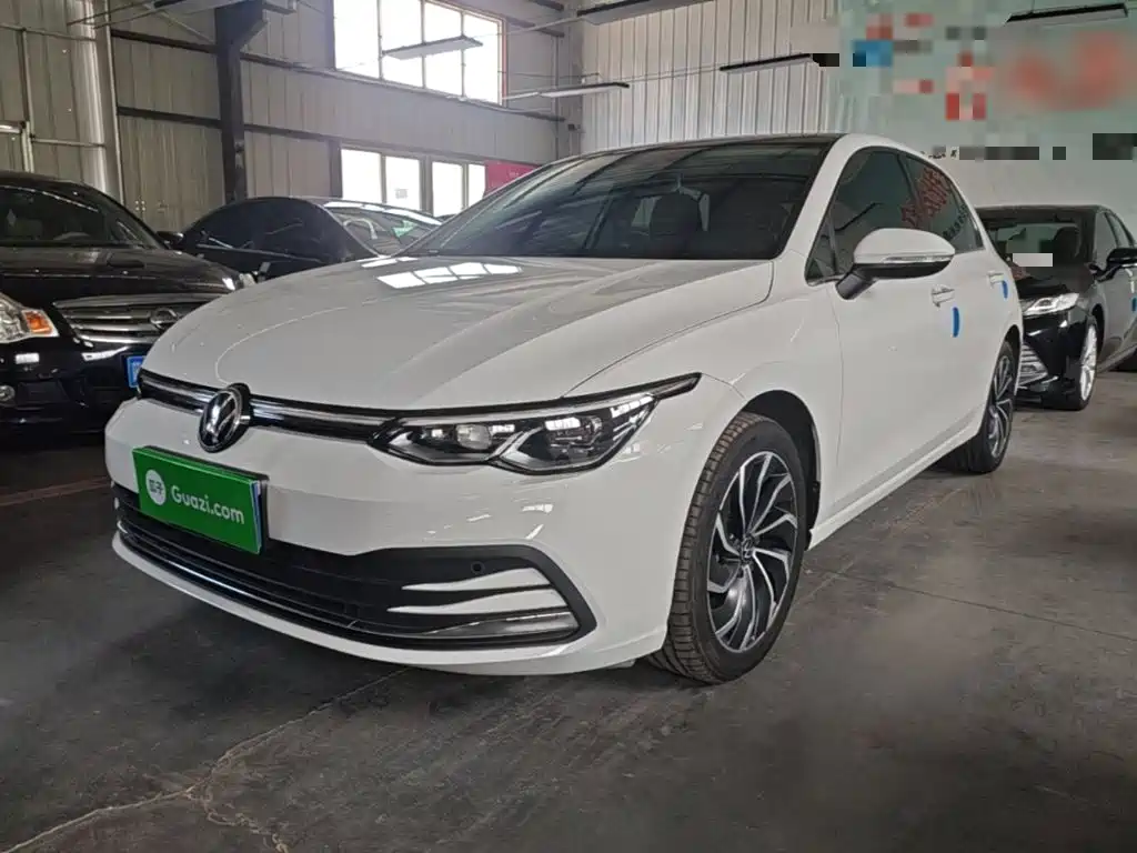 Volkswagen Golf 2024