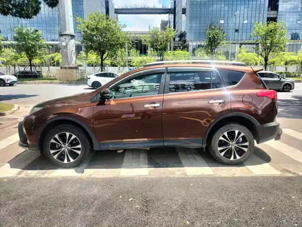 Toyota RAV4 2016