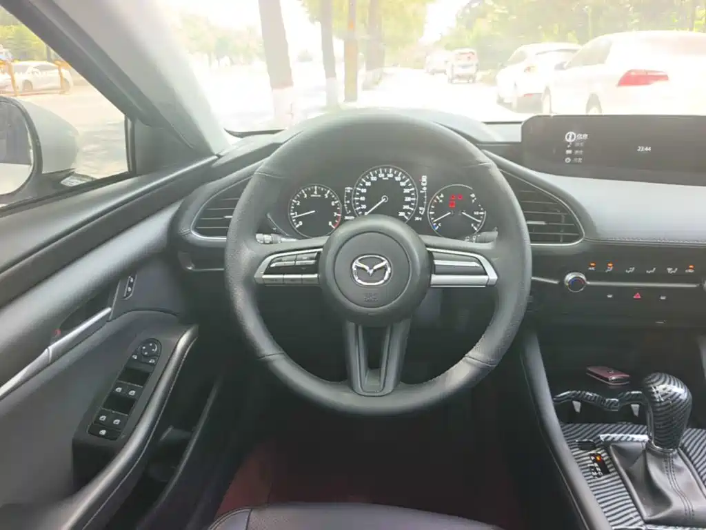 Mazda 3 Angkesela 2024