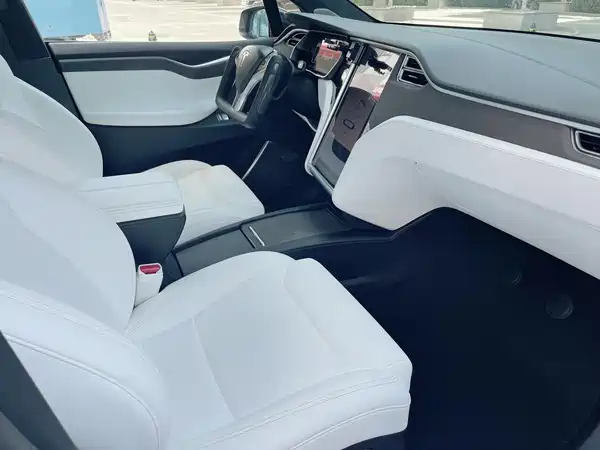 Tesla Model X 2017