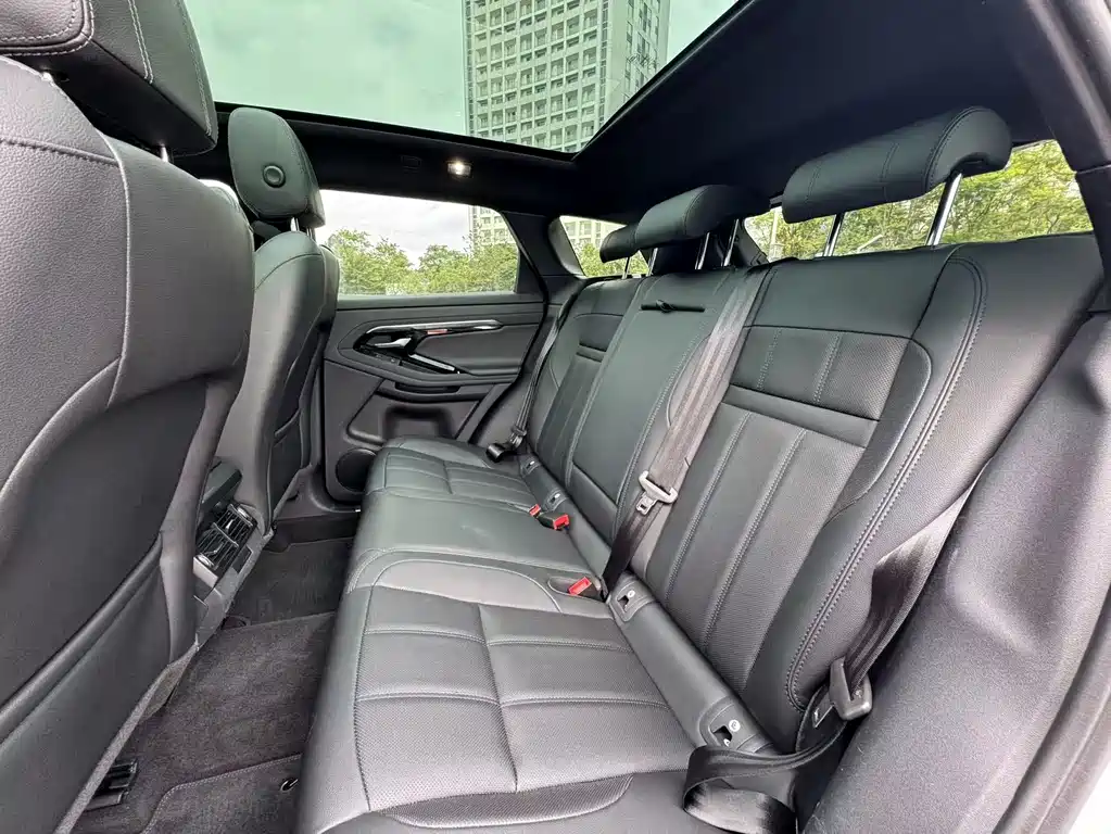 Land Rover Evoque 2021 — фото 17