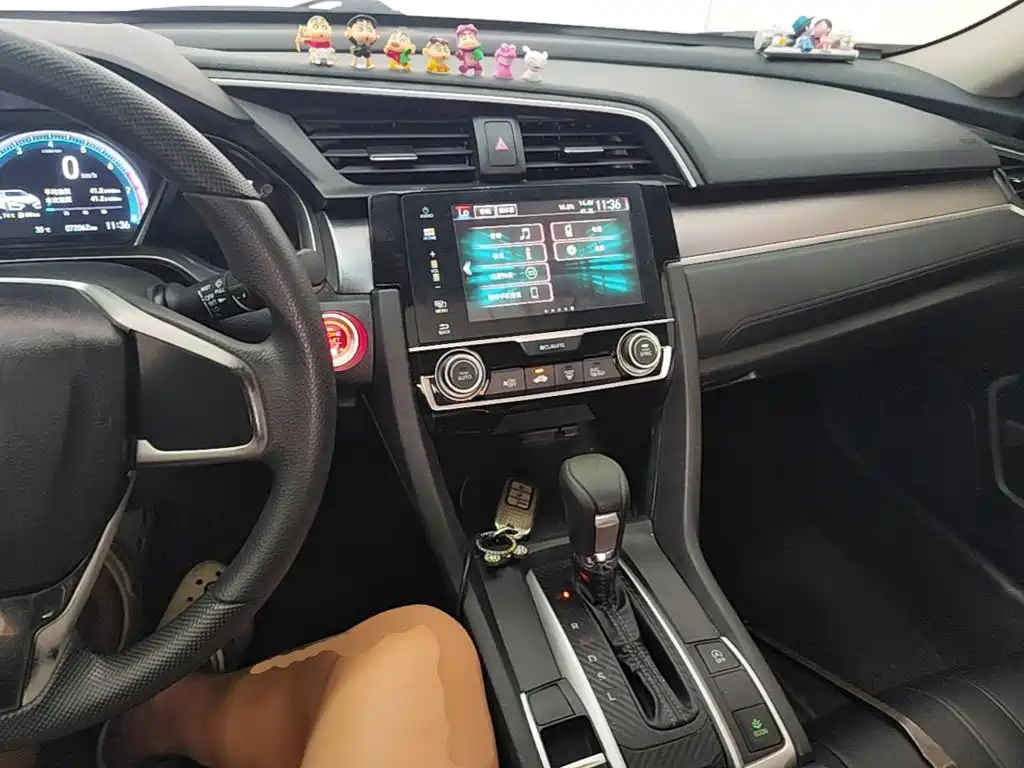 Honda Civic 2019 — фото 10