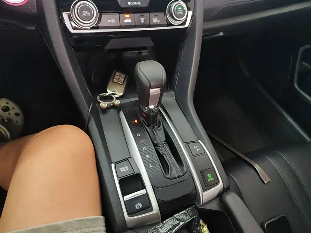 Honda Civic 2019 — фото 14