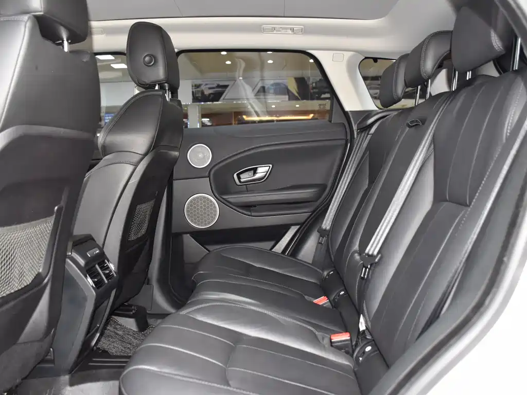 Land Rover Evoque 2017 — фото 10