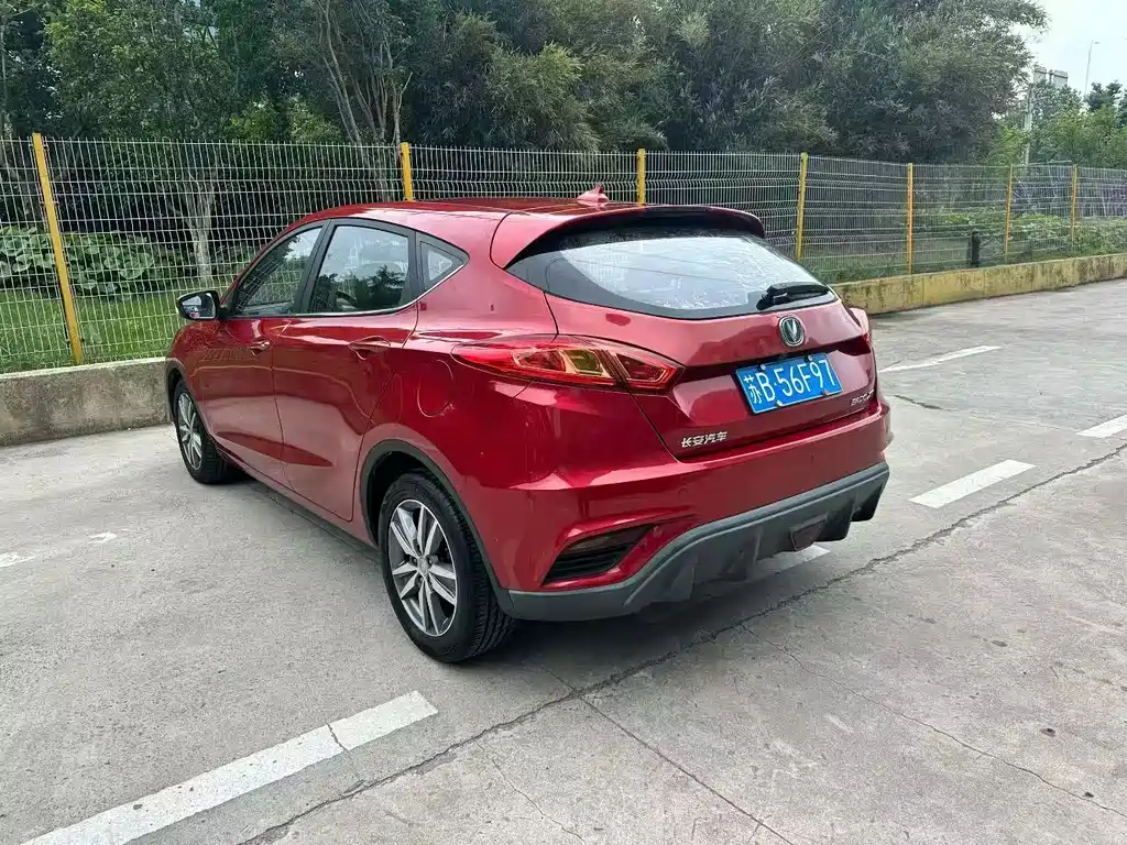 Changan Eado XT 2016 — фото 7