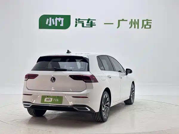 Volkswagen Golf 2023