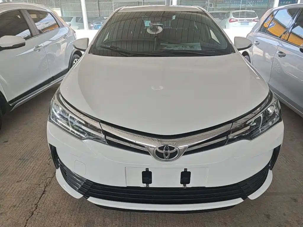 Toyota Corolla 2019 — фото 3