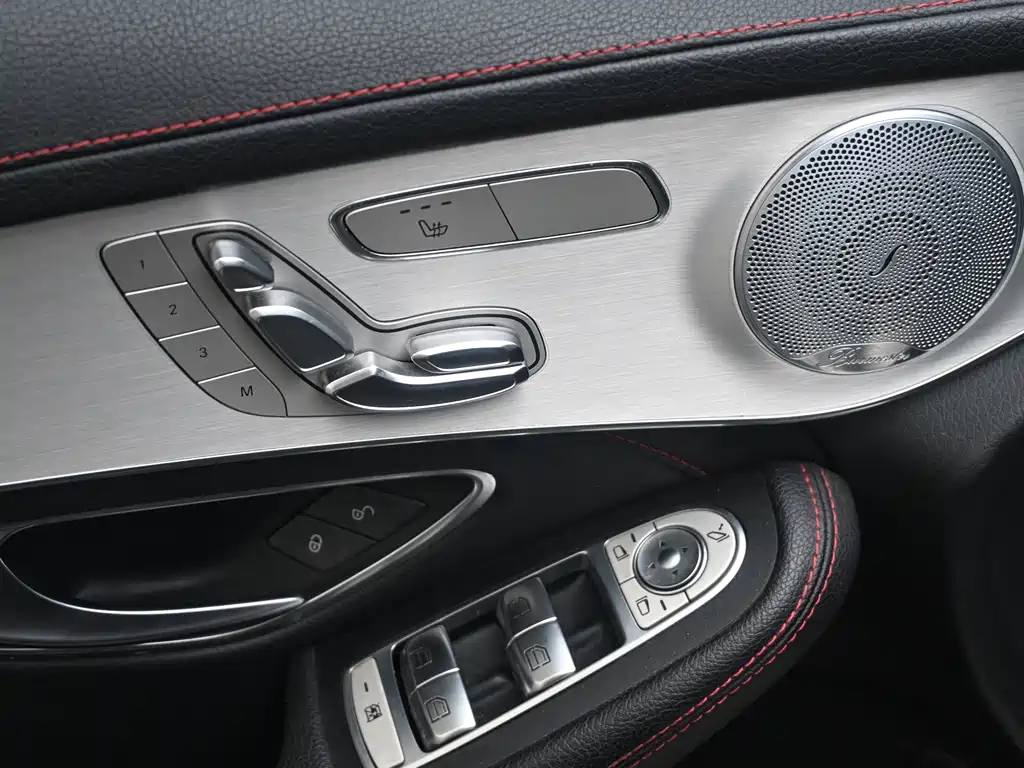 Mercedes-Benz GLC AMG 2018 — фото 14