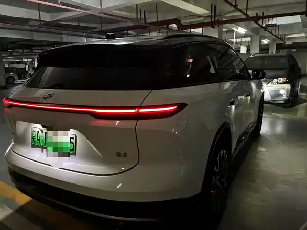NIO ES6 2025