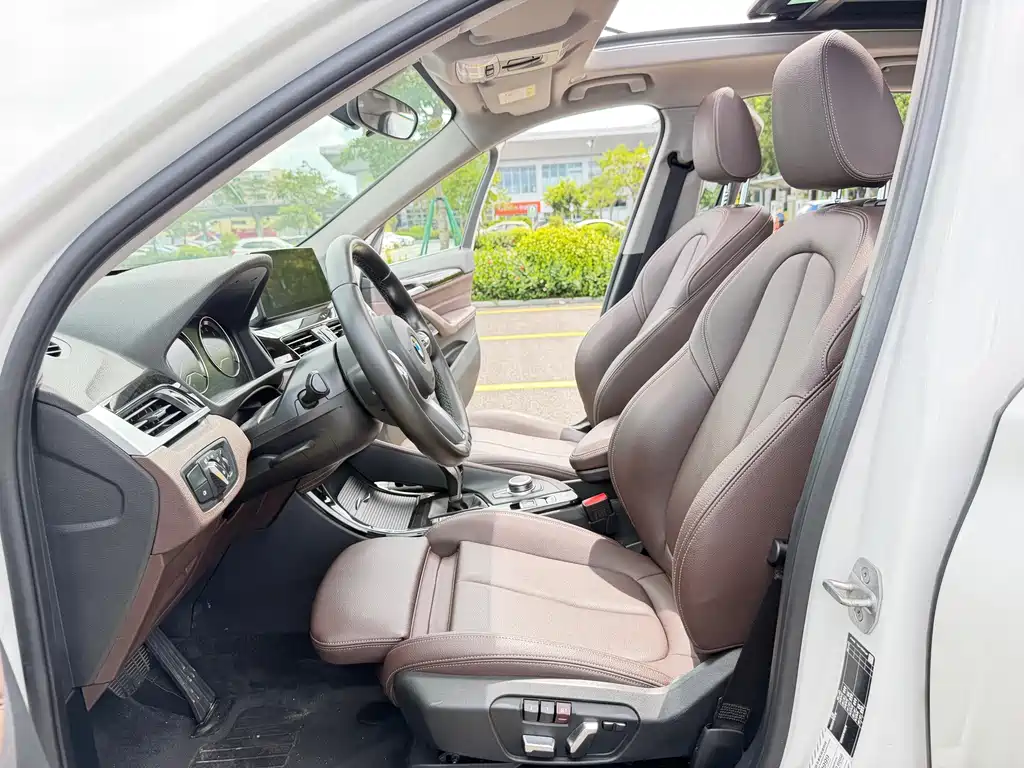 BMW X1 2022 — фото 11
