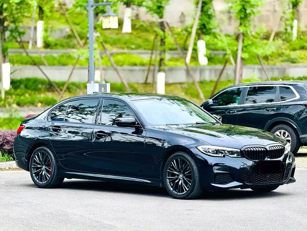 BMW 3 Series 2019 — фото 3