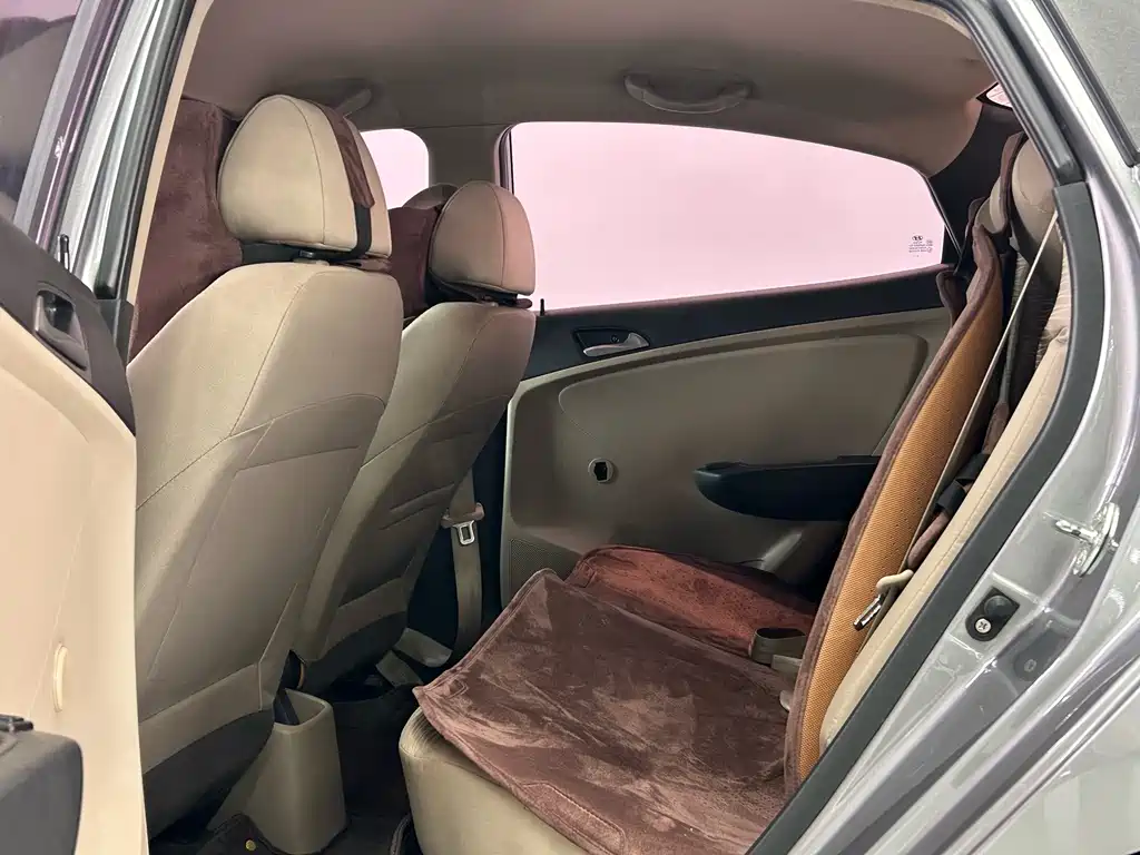 Hyundai Verna 2015 — фото 6