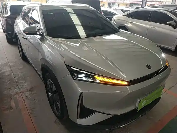 Dongfeng Fengshen L7 2024