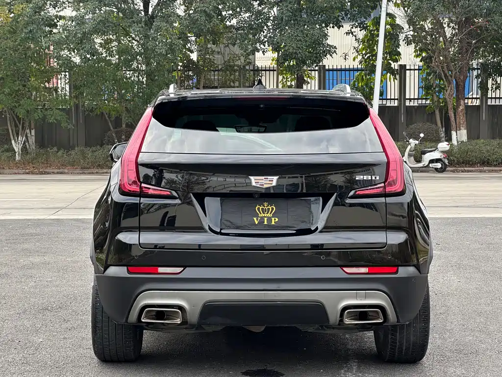 Cadillac XT4 2020 — фото 11