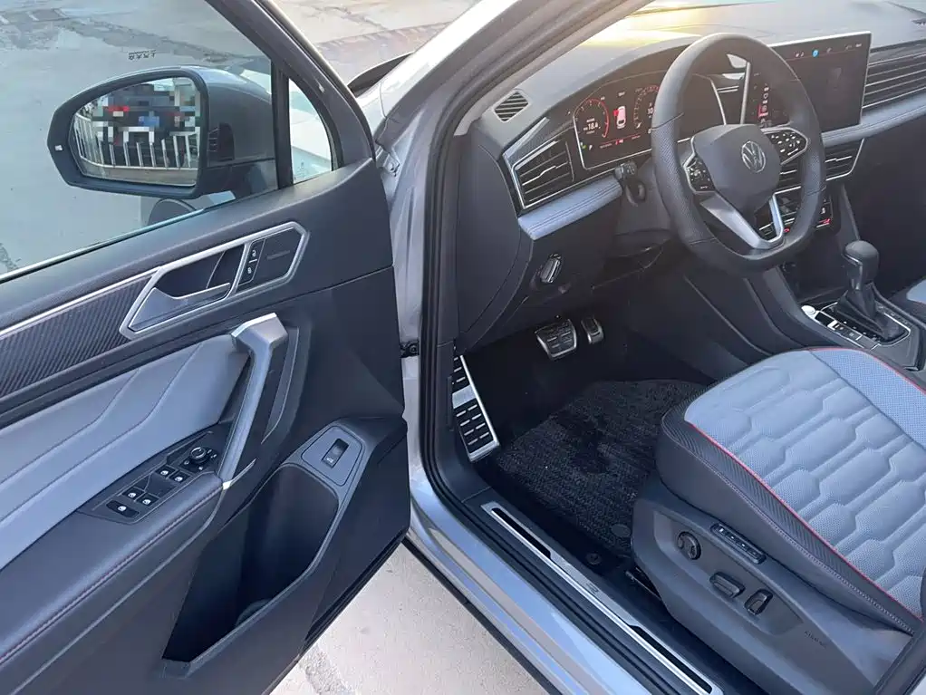 Volkswagen Tiguan L 2022 — фото 13